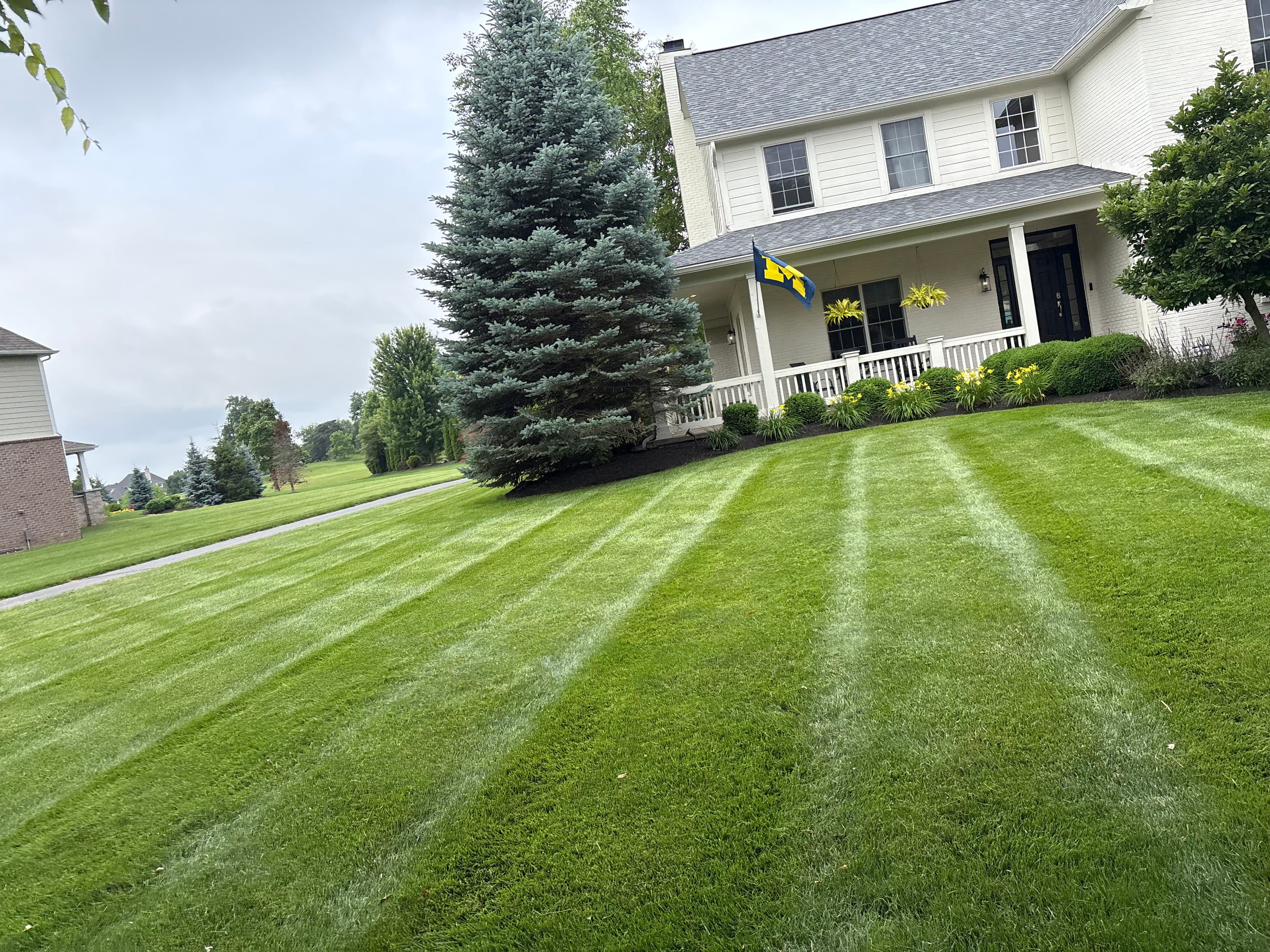 Project Clean Stripes and a Sharp Lawn in Noblesville image