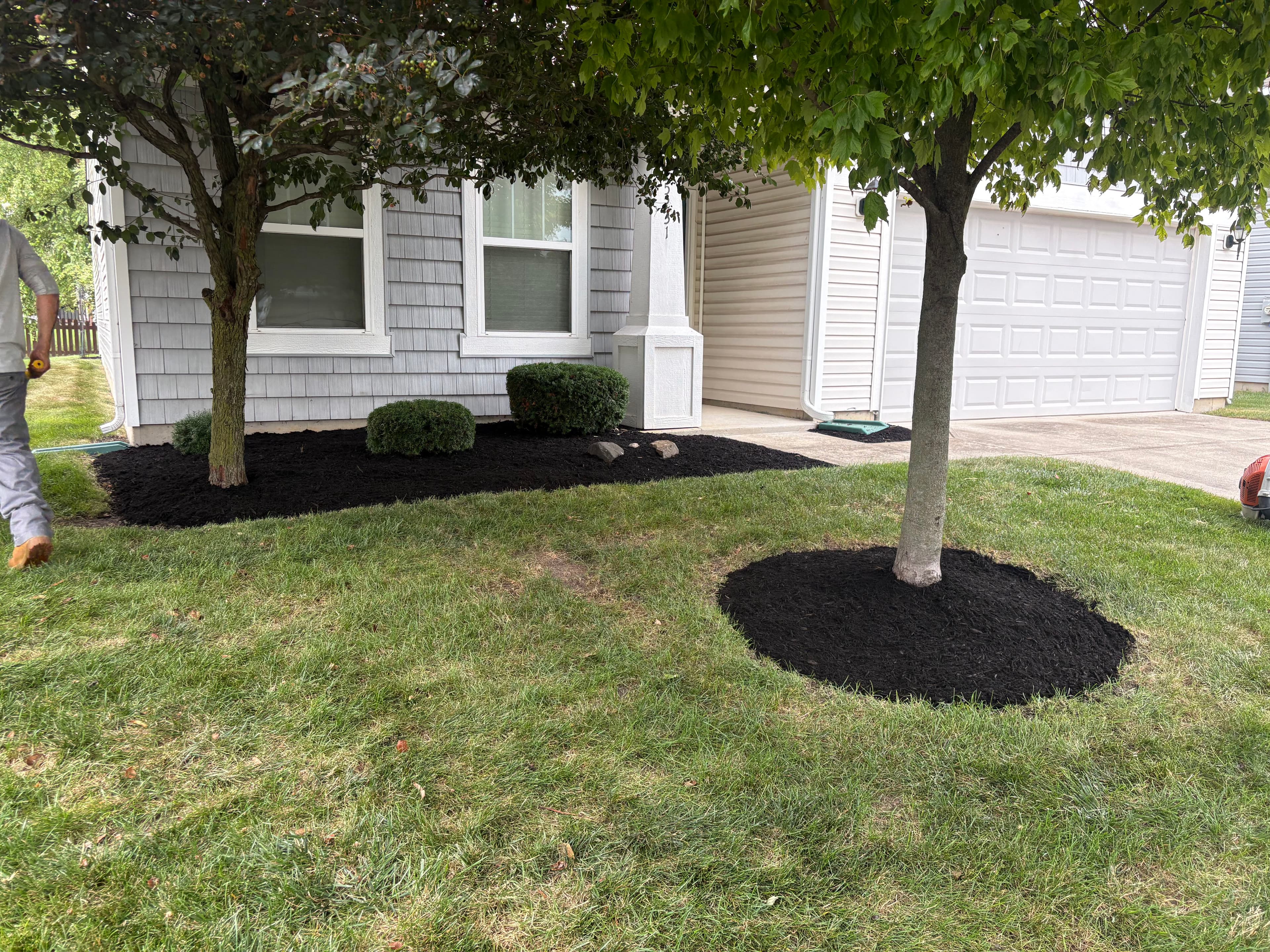 Project Fresh Mulch Install Sharpens Curb Appeal in Noblesville image