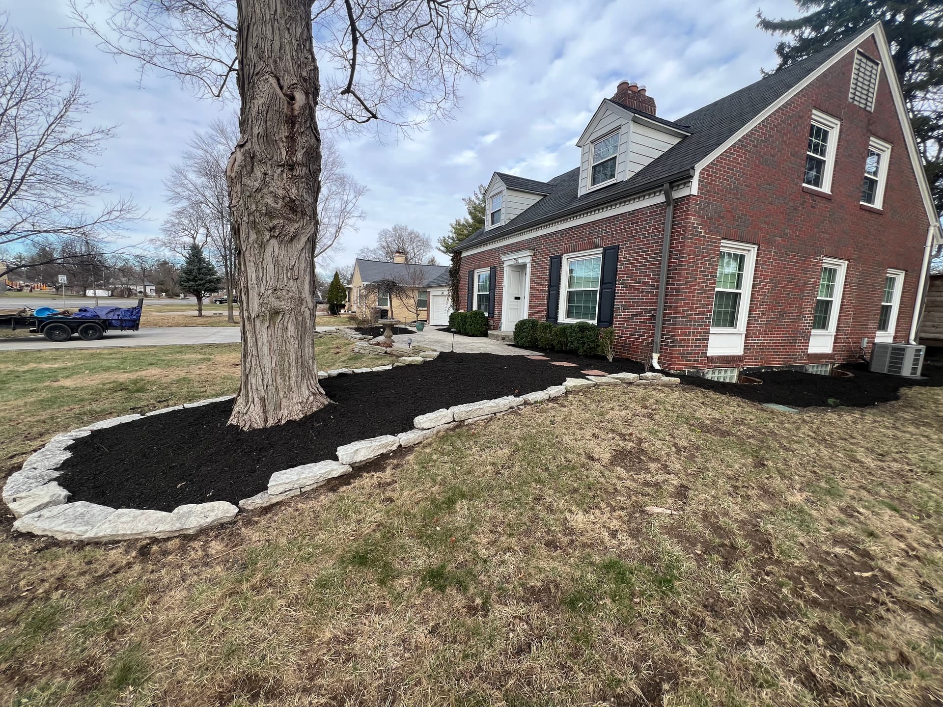 Gallery photos for Mulch Transformation in Broad Ripple: Image #1